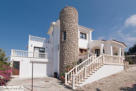 Amazing 3/5 Bedroom Fully Furnished Villa with Large Plot and Elevated Views Image 9999 14