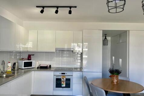 Sea View 1 Bedroom Apartment Fully Furnished with Private Beaches and Facilities onsite Image 9999 11