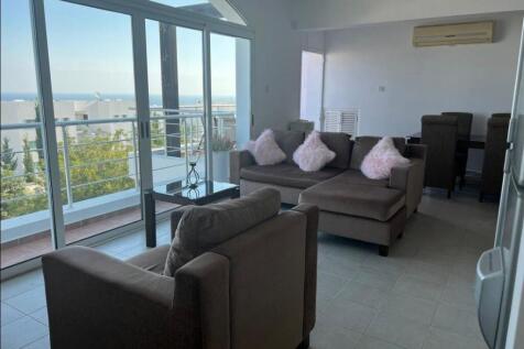 Luxury 2 Bedroom Penthouse surrounded by Pure Nature Image 9999 3