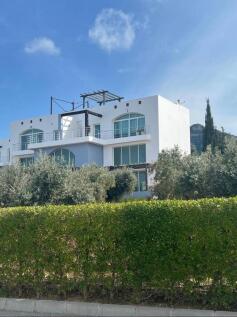 Luxury 2 Bedroom Penthouse surrounded by Pure Nature Image 9999 8