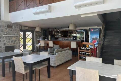 Luxury 2 Bedroom Penthouse surrounded by Pure Nature Image 9999 15
