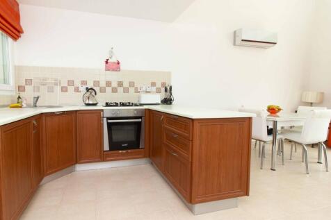 3 bedroom terrace house &#43; fully furnished &#43; 18m x 6m communal pool &#43; air conditioning &#43; kitchen appliances &#43; Title deed in the owners name VAT paid Image 9999 7