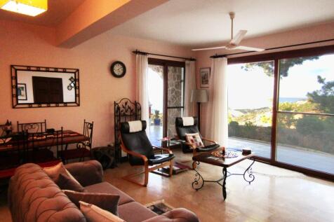 Beautiful Private Villa with Pool and Elevated Sea Views Image 9999 8