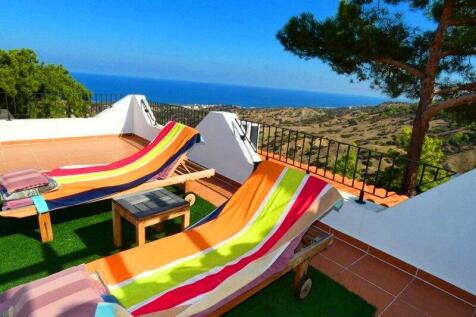 Beautiful Private Villa with Pool and Elevated Sea Views Image 9999 16