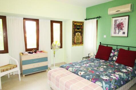 Beautiful Private Villa with Pool and Elevated Sea Views Image 9999 14