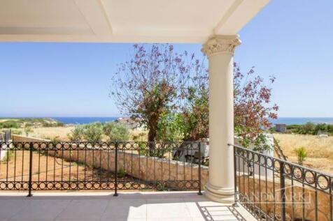 2-bedroom ground floor apartment &#43; fully furnished &#43; communal pools &#43; restaurant &#43; SPA centre &#43; supermarket &#43; pharmacy &#43; walking distance to the beach  Image 9999 18