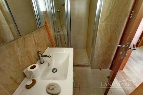 2-bedroom ground floor apartment &#43; fully furnished &#43; communal pools &#43; restaurant &#43; SPA centre &#43; supermarket &#43; pharmacy &#43; walking distance to the beach  Image 9999 13