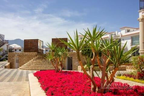 2-bedroom ground floor apartment &#43; fully furnished &#43; communal pools &#43; restaurant &#43; SPA centre &#43; supermarket &#43; pharmacy &#43; walking distance to the beach  Image 9999 3