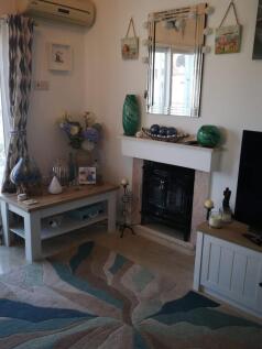 4 bedroom seaside villa with pool and sea views in excellent condition Image 9999 10