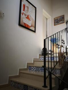 4 bedroom seaside villa with pool and sea views in excellent condition Image 9999 14