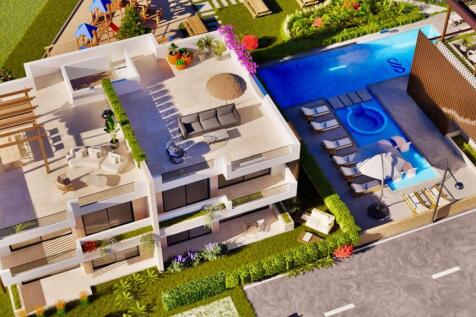 Luxury Garden Two Bedroom Apartment with Sea and Mountain Views, Fully Furnished with White Goods Image 9999 17