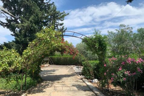 Peaceful 3 Bedroom Bungalow with Private Pool, Mature Gardens &amp; Panoramic Views in Catalkoy Image 9999 3