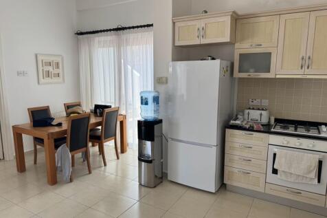 Charming 2 Bedroom Bungalow with Mature Garden &amp; Roof Terrace in Alagadi Image 9999 16