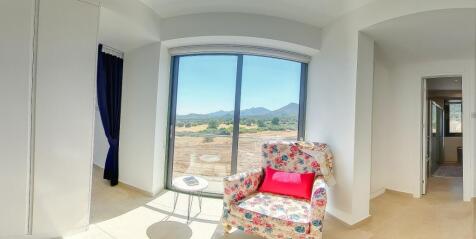 Outsanding 3 Bedroom Custom Penthouse Fully Furnished with Sea &amp; Mountain Views Image 9999 15