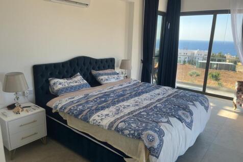 Outsanding 3 Bedroom Custom Penthouse Fully Furnished with Sea &amp; Mountain Views Image 9999 21