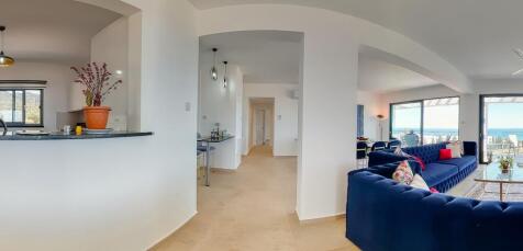 Outsanding 3 Bedroom Custom Penthouse Fully Furnished with Sea &amp; Mountain Views Image 9999 8