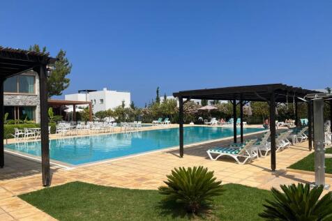 Outsanding 3 Bedroom Custom Penthouse Fully Furnished with Sea &amp; Mountain Views Image 9999 5