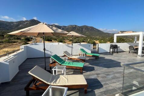 Outsanding 3 Bedroom Custom Penthouse Fully Furnished with Sea &amp; Mountain Views Image 9999 22