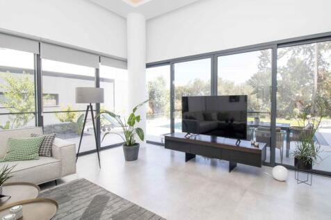 4-bedroom luxury resale villa &#43; fully furnished &#43; swimming pool &#43; VRF system &#43; Photovoltaic solar system &#43; close to a municipal park Image 9999 11