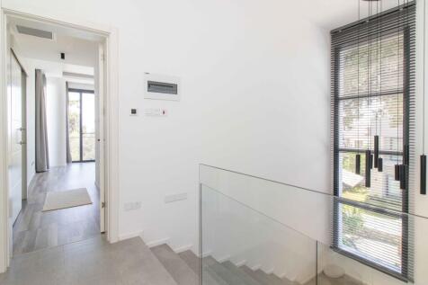 4-bedroom luxury resale villa &#43; fully furnished &#43; swimming pool &#43; VRF system &#43; Photovoltaic solar system &#43; close to a municipal park Image 9999 20