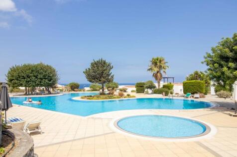 3-bedroom resale fully furnished semi-detached townhouse &#43; communal pool &#43; large terrace with sea views &#43; walking distance to the beach Image 9999 27