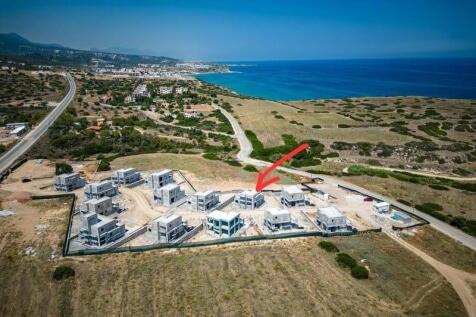 Brand new 3 bedroom contemporary designed resale villa &#43; located on top of a beautiful sandy beach &#43; sea views Image 9999 3