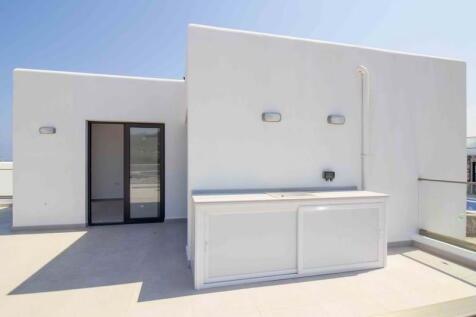 Brand new 3 bedroom contemporary designed resale villa &#43; located on top of a beautiful sandy beach &#43; sea views Image 9999 22