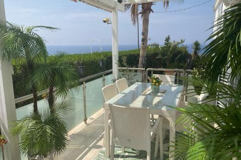 Beautiful 4 Bedroom Seaview Key Ready Resale Villa in Esentepe Image 80 11