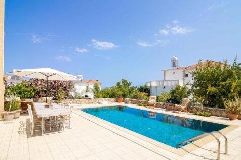 3-bedroom resale villa &#43; recently renovated &#43; renovated new pool &#43;  sea &amp; mountain views Image 9999 3