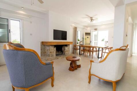 3-bedroom resale villa &#43; recently renovated &#43; renovated new pool &#43;  sea &amp; mountain views Image 9999 7