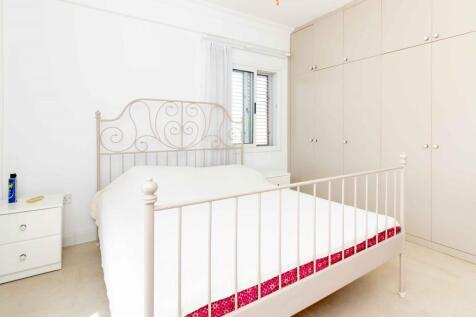 3-bedroom resale villa &#43; recently renovated &#43; renovated new pool &#43;  sea &amp; mountain views Image 9999 13