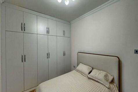 3 bedroom Mediterranean Resale Villa with Swimming pool, Fully Furnished,Central Heating, Solar Panels, Sauna, Fabulous Sea and Mountain views. Image 9999 13