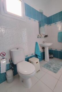 REDUCED-Amazing 3 Bedroom Penthouse with fabulous Design and Seaside location Image 9999 10