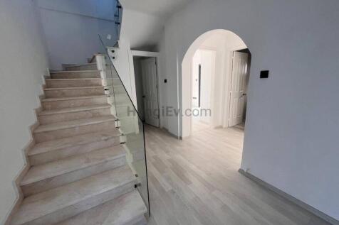 Seafront Luxury 3 Bedroom Modern Villa with mountain and sea views Image 9999 7