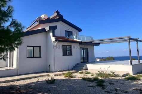 Seafront Luxury 3 Bedroom Modern Villa with mountain and sea views Image 9999 3