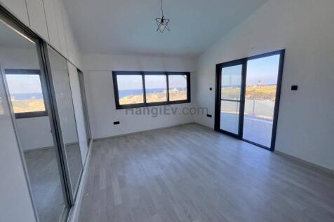 Seafront Luxury 3 Bedroom Modern Villa with mountain and sea views Image 9999 16