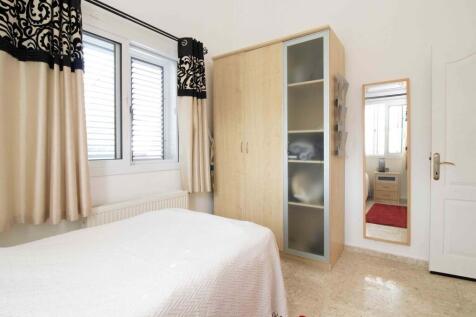 3 bedroom resale bungalow &#43; private pool &#43; roof terrace &#43; fully furnished &#43; central heating &#43;  Turkish Title Deed Image 9999 9