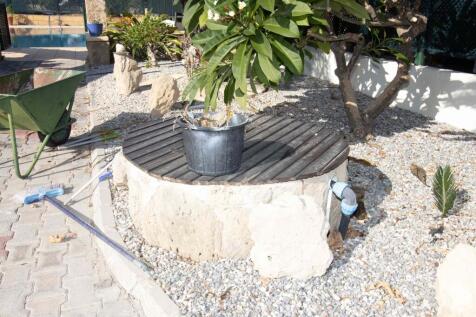 3 bedroom resale bungalow &#43; private pool &#43; roof terrace &#43; fully furnished &#43; central heating &#43;  Turkish Title Deed Image 9999 21