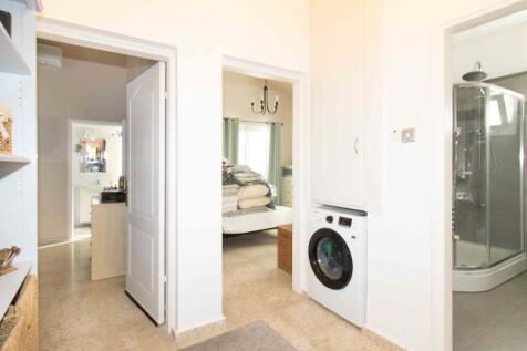 3 bedroom resale bungalow &#43; private pool &#43; roof terrace &#43; fully furnished &#43; central heating &#43;  Turkish Title Deed Image 9999 10