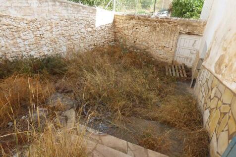 walled ground area a