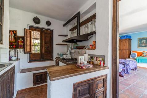 Guest kitchenette