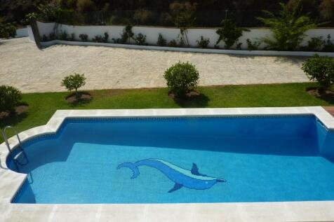 pool b