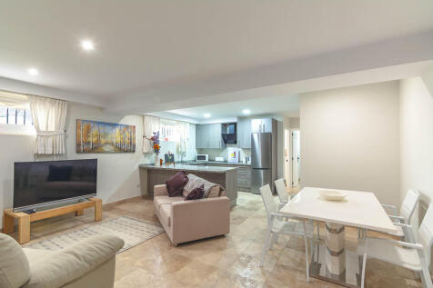 Guest lounge