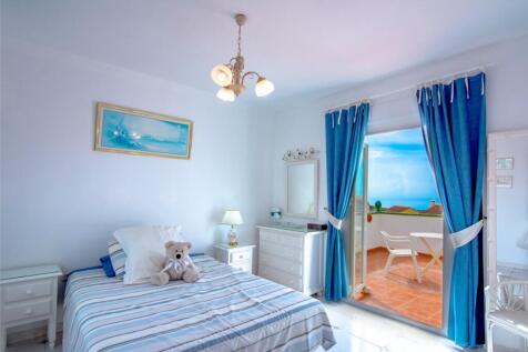 Bedroom sea view