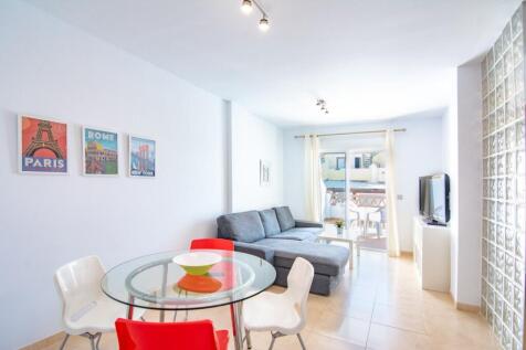 Lounge to terrace