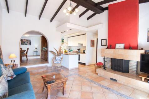 Lounge diner kitchen