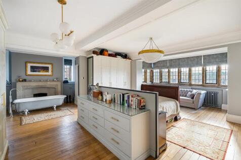 Principle Bedroom