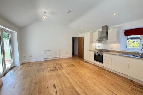 Kitchen/Living Area