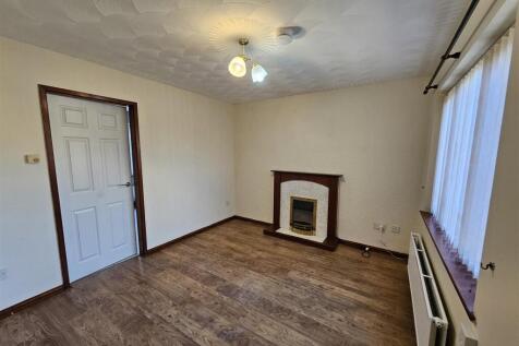 Living Room.jpg
