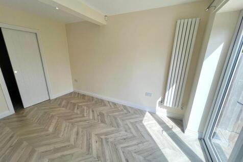 Dining room.jpg